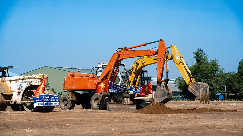 Nghi thức động thổ xây dựng Nhà máy chế biến thủy sản Hoa Kỳ.