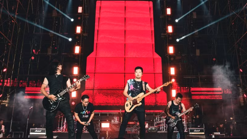 Khán giả của rock Việt sẽ gặp lại Bức tường trong sự kiện đặc biệt mang tên “We are the wall-30 năm Bức Tường” tại Hà Nội và Thành phố Hồ Chí Minh.