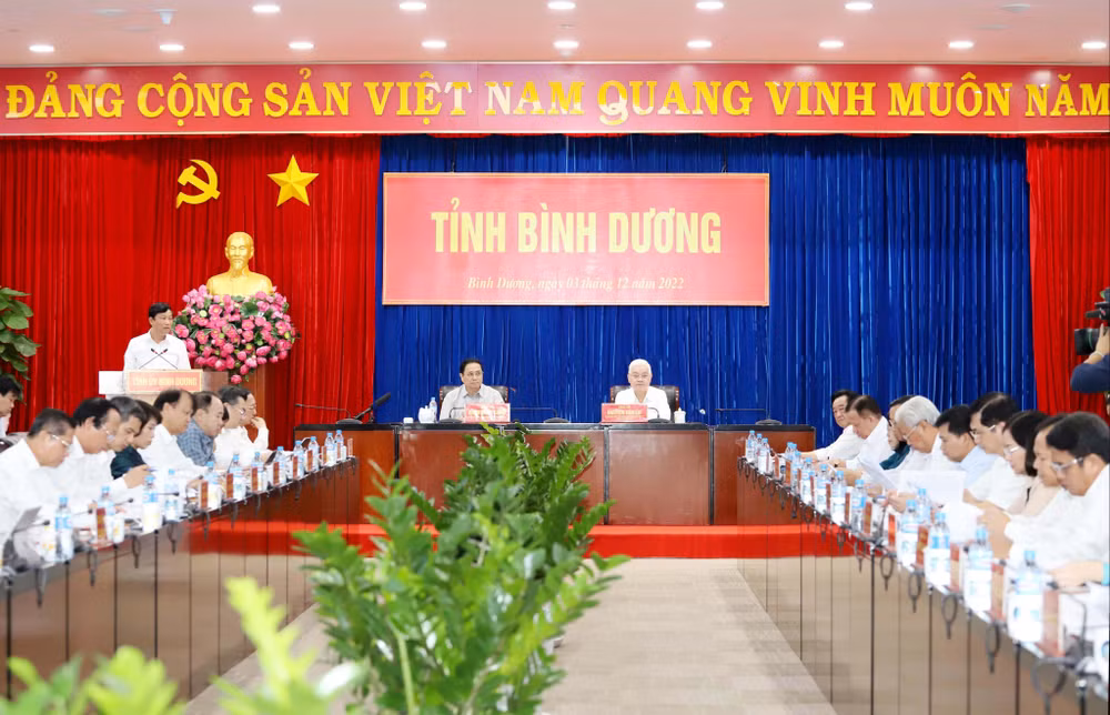 Toàn cảnh buổi làm việc.
