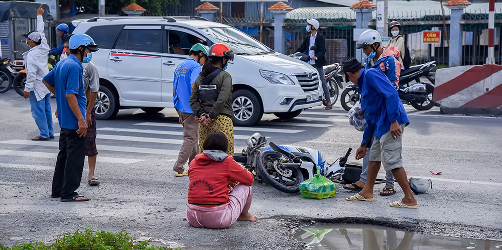 Các doanh nghiệp bảo hiểm đóng góp vào Quỹ Bảo hiểm xe cơ giới để hỗ trợ nhân đạo cho nạn nhân tai nạn giao thông theo quy định của pháp luật. (Ảnh minh hoạ)