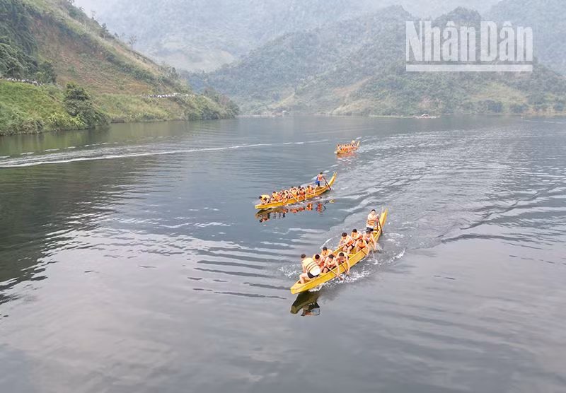 Sơn La: Sôi động Ngày hội du lịch văn hóa huyện Phù Yên ảnh 2