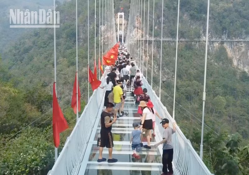 Khu du lịch Quốc gia Mộc Châu đón 112.000 lượt khách du lịch ảnh 1