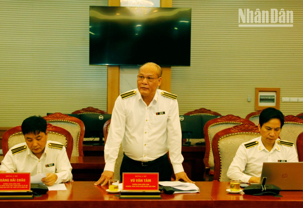 Đoàn công tác công bố quyết định kiểm toán tại Sơn La.
