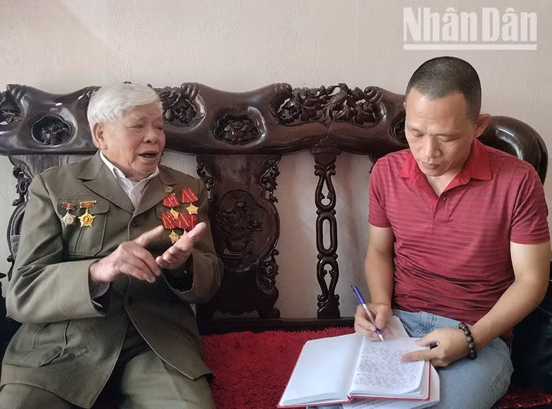 Cựu chiến binh Nguyễn Văn Bể, chiến sĩ Điện Biên năm xưa kể lại những ngày quân và dân ta đã anh dũng chiến thắng kẻ xâm lược, làm nên chiến thắng Điện Biên “lừng lẫy năm châu, chấn động địa cầu”.