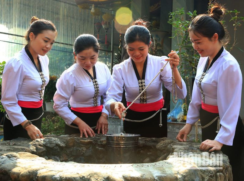 Sôi động tuần văn hóa, thể thao và du lịch trên sông Đà ảnh 6