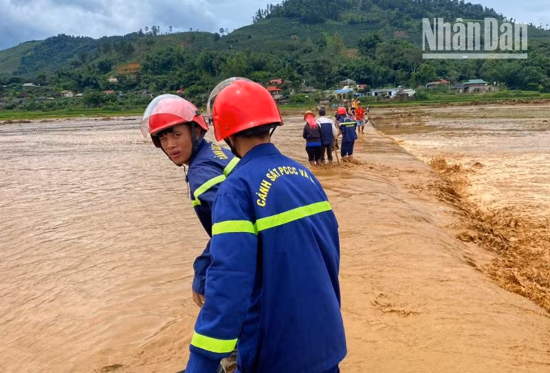 Thêm 3 người chết do lũ quét, sạt lở ở Sơn La ảnh 6