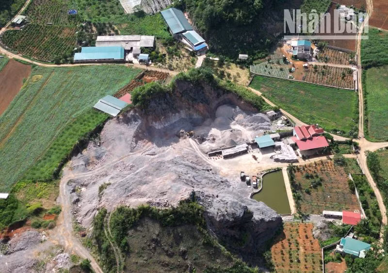 Huyện Mộc Châu không phát hiện hoạt động khai thác khoáng sản trái phép giữa ban ngày? ảnh 7