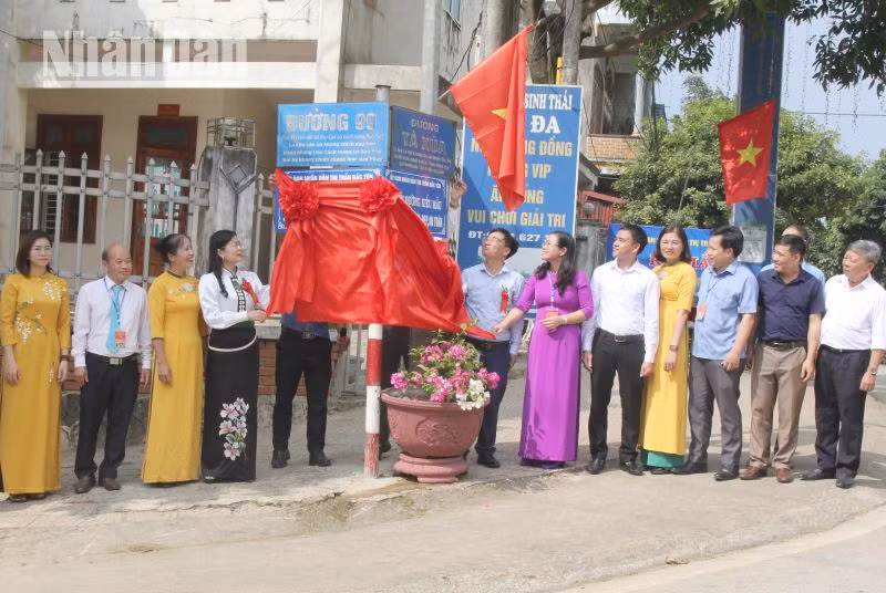 Trước lễ kỷ niệm, huyện Bắc Yên đã tổ chức khánh thành tuyến đường kiểu mẫu tại tiểu khu 1 và tiểu khu 2, thị trấn Bắc Yên.