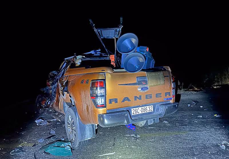 Sơn La: Xe ô-tô đầu kéo lao xuống vực, lái xe tử vong tại chỗ ảnh 3