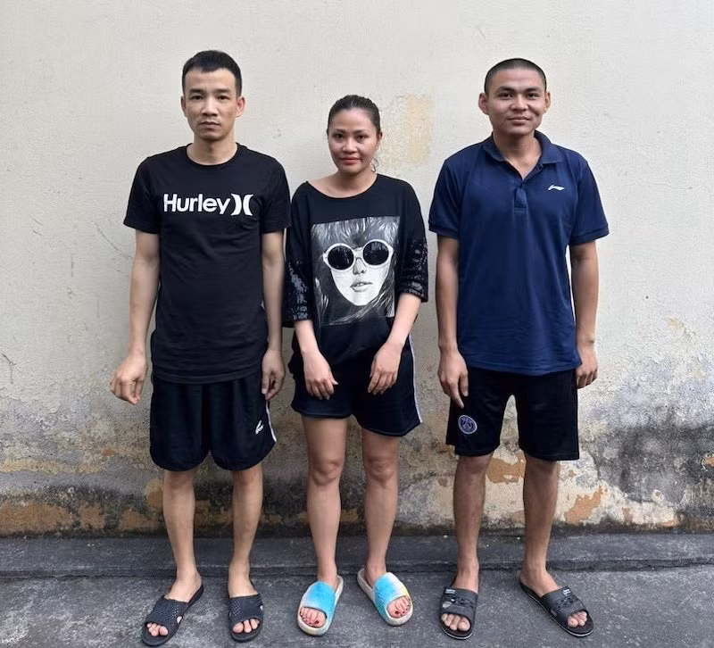 Các đối tượng tại cơ quan Công an.