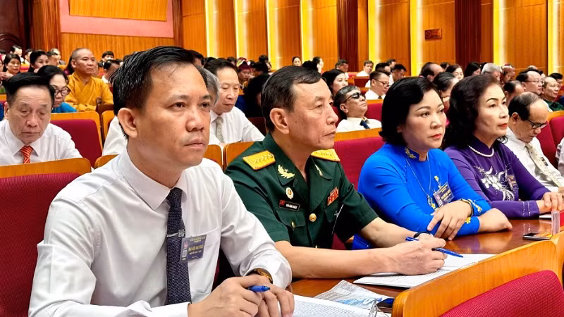 Các đại biểu dự đại hội.