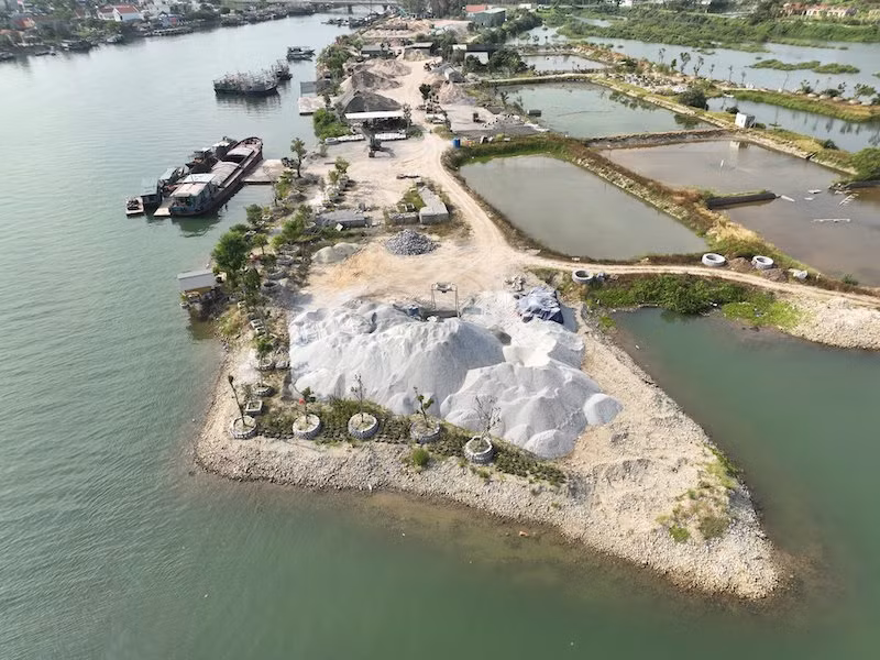 Khu vực nơi phóng viên H.V bị đối tượng Vũ Tuấn Dũng có hành vi cản trở trong khi tác nghiệp.