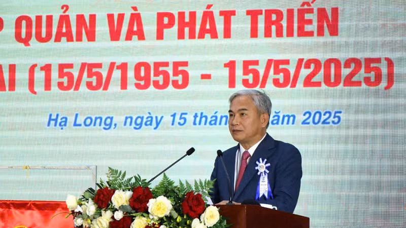 Tổng Giám đốc Tập đoàn Công nghiệp Than-Khoáng sản Việt Nam Vũ Anh Tuấn phát biểu tại lễ kỷ niệm.