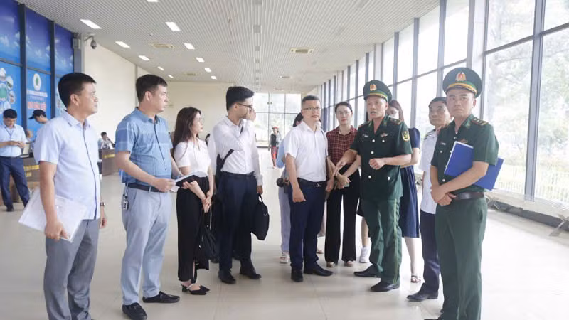 Viettel Post khảo sát thực địa cửa khẩu quốc tế Móng Cái.