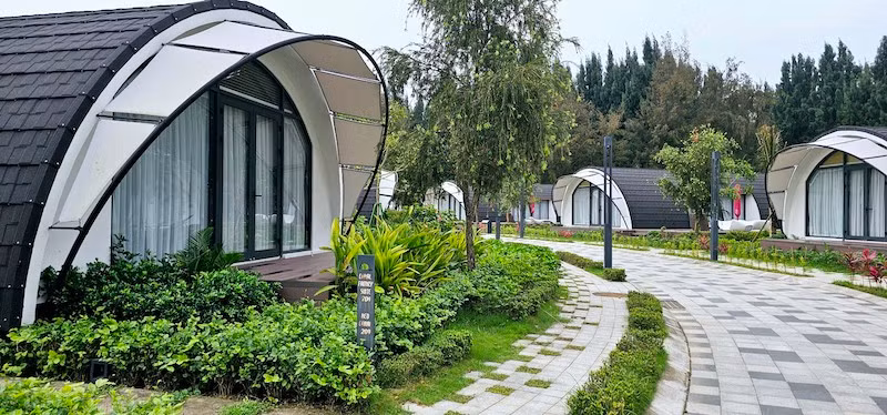 Khu nghỉ dưỡng Đầu Rồng Resort trên xã đảo Cái Chiên.