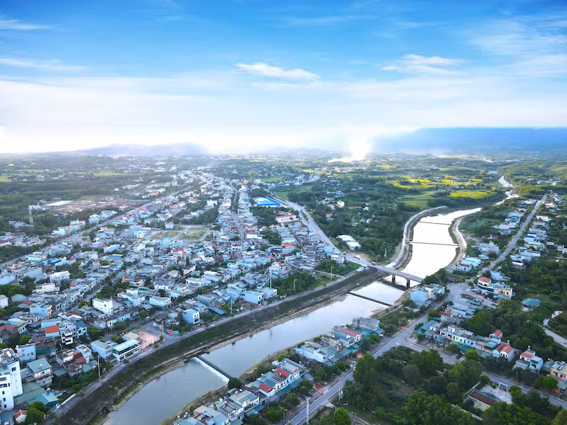 Diện mạo của huyện Đầm Hà ngày càng mang dáng dấp của một đô thị văn minh, hiện đại.
