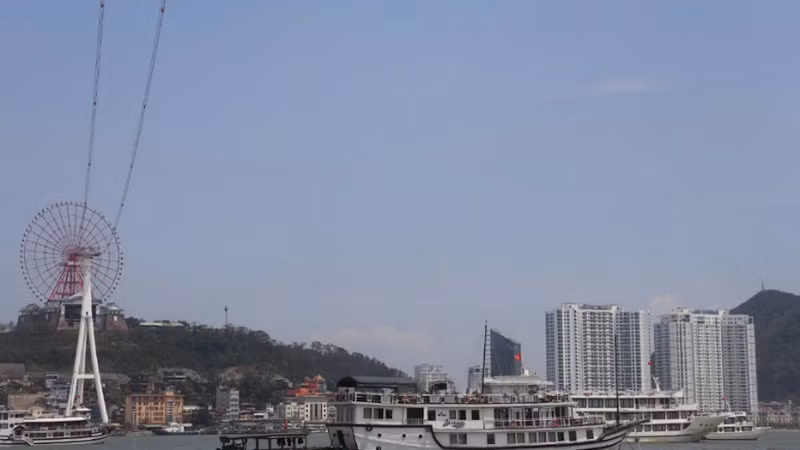 Các tàu du lịch tham quan Vịnh Hạ Long đã sẵn sàng đón khách du lịch trở lại.