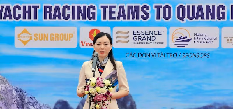 Phó Giám đốc Sở Du lịch Quảng Ninh Nguyễn Thùy Yên phát biểu tại buổi lễ.