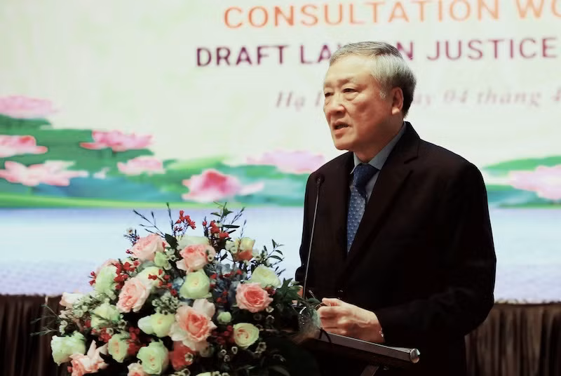 Chánh án Tòa án nhân dân tối cao Nguyễn Hòa Bình phát biểu khai mạc hội thảo.