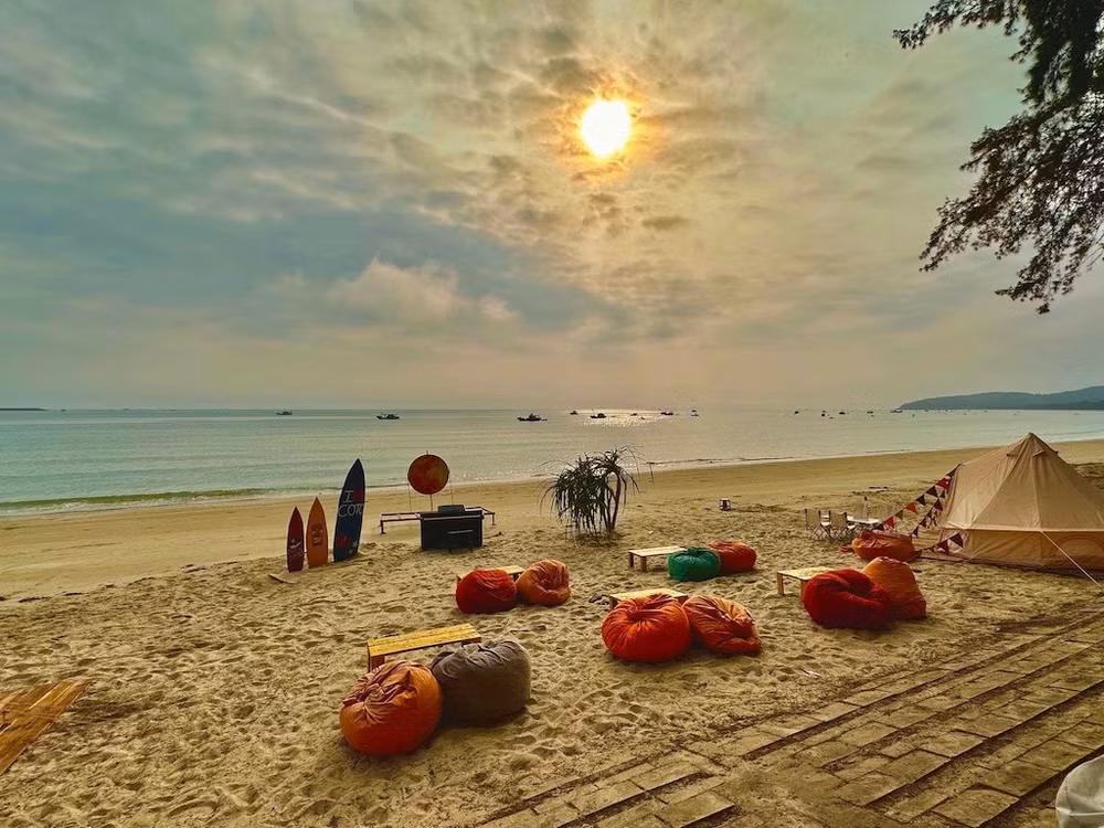 Du lịch trải nghiệm, khám phá đang thu hút nhiều du khách khi lên đảo Cô Tô. Du lịch trải nghiệm, khám phá đang thu hút nhiều du khách khi lên đảo Cô Tô.