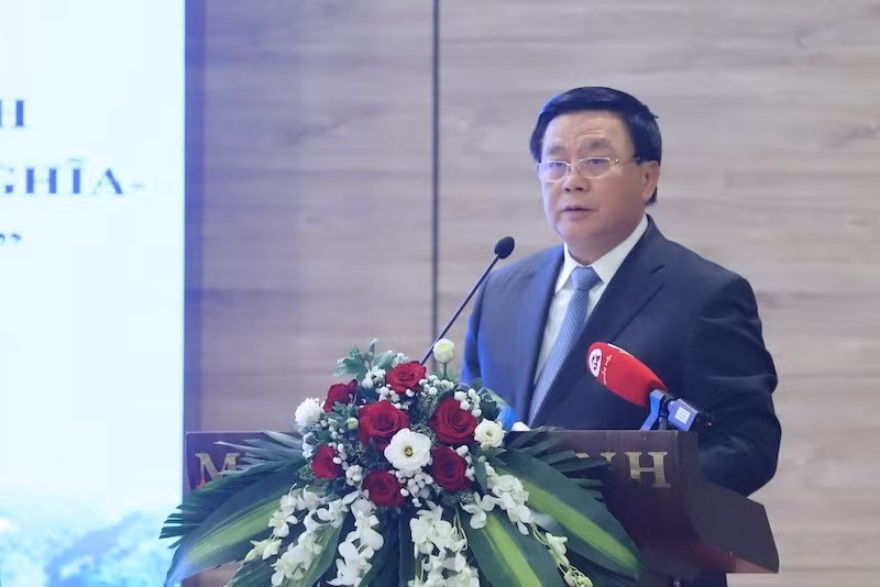 Đồng chí Nguyễn Xuân Thắng, Ủy viên Bộ Chính trị, Giám đốc Học viện Chính trị Quốc gia Hồ Chí Minh, Chủ tịch Hội đồng Lý luận Trung ương phát biểu.