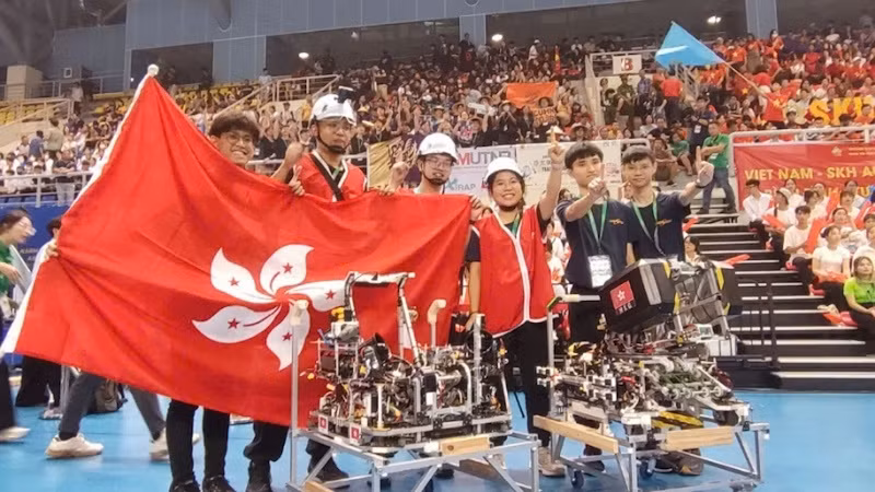 Đội tuyển Hong Kong (Trung Quốc) giành chức vô địch ABU Robocon 2024 và Đội tuyển Việt Nam 1 giành ngôi Á quân. Đội tuyển Hong Kong (Trung Quốc) giành chức vô địch ABU Robocon 2024 và Đội tuyển Việt Nam 1 giành ngôi Á quân.