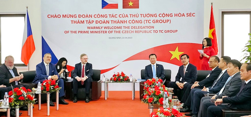 Thủ tướng Cộng hoà Séc làm việc với lãnh đạo tỉnh Quảng Ninh và các doanh nghiệp.