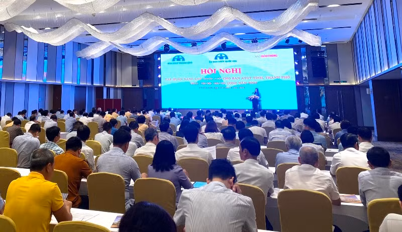 Quang cảnh hội nghị.