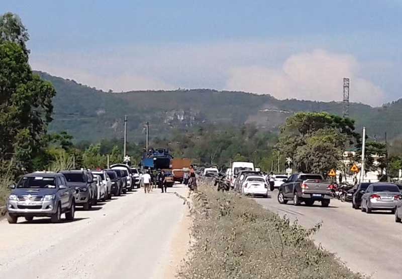 Đường vào khu công nghiệp thuộc địa phận xã Trường Lâm, thị xã Nghi Sơn.