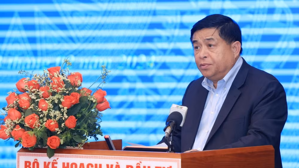 Bộ trưởng Kế hoạch và Đầu tư Nguyễn Chí Dũng công bố kết quả bỏ phiếu Quy hoạch Thủ đô Hà Nội thời kỳ 2021-2030, tầm nhìn đến 2050.