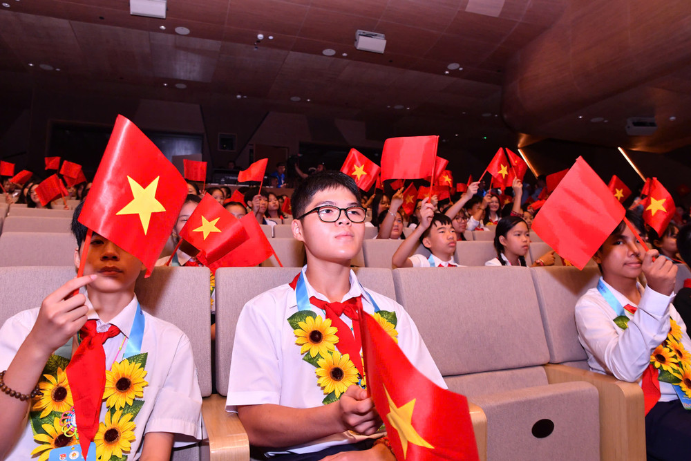 Đại hội năm nay có 500 đại biểu là những đội viên, thiếu nhi có thành tích xuất sắc trong cả nước trong thực hiện phong trào “Thiếu nhi Việt Nam thi đua làm theo 5 điều Bác Hồ dạy” giai đoạn 2020-2025. Đại hội năm nay có 500 đại biểu là những đội viên, thiếu nhi có thành tích xuất sắc trong cả nước trong thực hiện phong trào “Thiếu nhi Việt Nam thi đua làm theo 5 điều Bác Hồ dạy” giai đoạn 2020-2025.