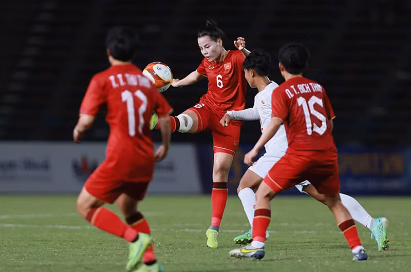 Bóng đá nữ sẽ bước vào hành trình mới. Ảnh: Dương Ngọc