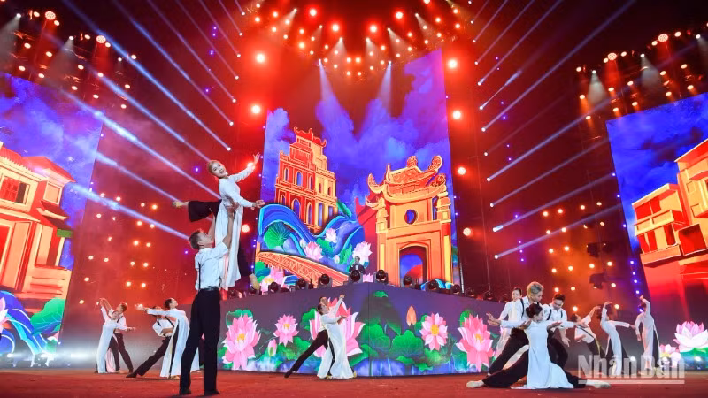 Một màn trình diễn trong chương trình. (Ảnh: THÀNH ĐẠT)