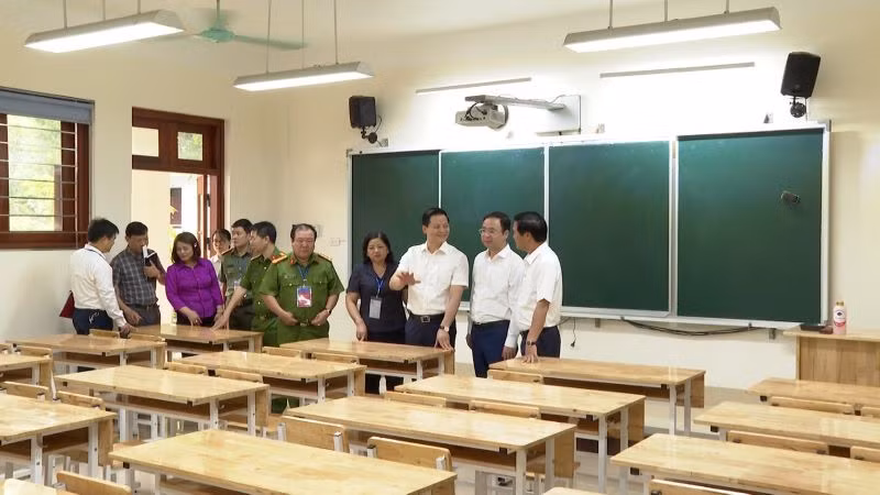 Lãnh đạo tỉnh Bắc Ninh kiểm tra công tác chuẩn bị thi ngày 27/6.