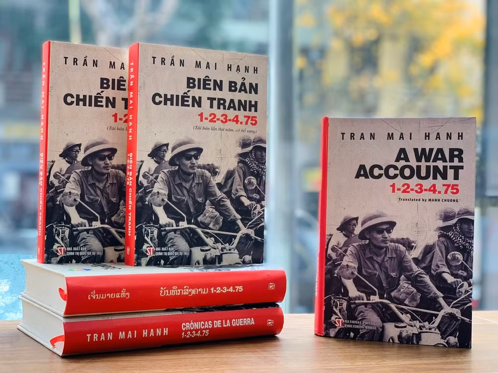 Tác phẩm đã được dịch sang nhiều thứ tiếng để giới thiệu với bạn bè quốc tế.