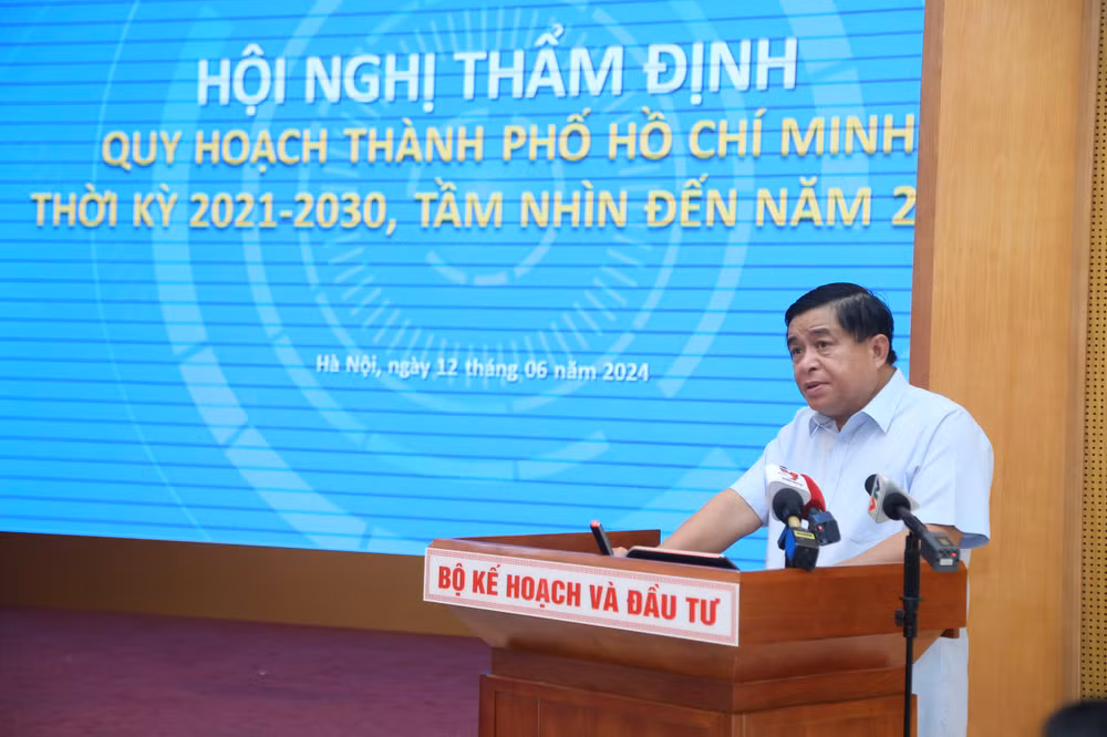 Bộ trưởng Kế hoạch và Đầu tư Nguyễn Chí Dũng phát biểu khai mạc hội nghị. Bộ trưởng Kế hoạch và Đầu tư Nguyễn Chí Dũng phát biểu khai mạc hội nghị.