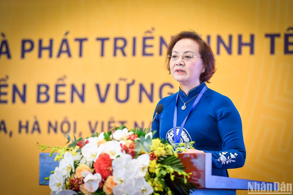 Bộ trưởng Nội vụ Phạm Thị Thanh Trà phát biểu khai mạc Hội nghị EROPA 2023. (Ảnh: THÀNH ĐẠT)
