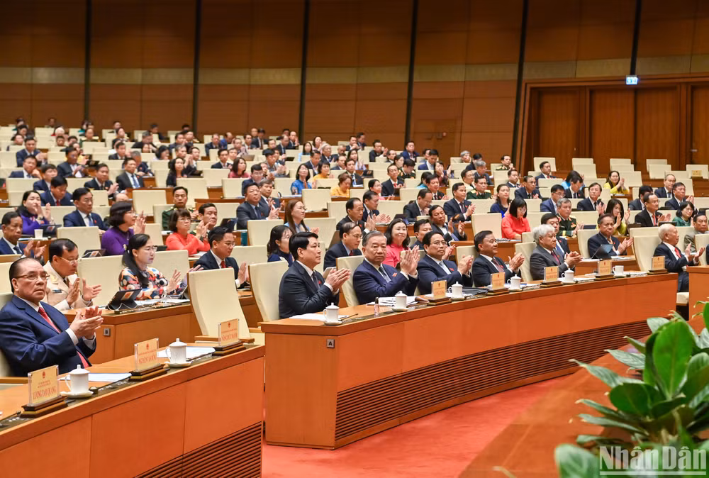 Các đồng chí lãnh đạo Đảng, Nhà nước và các đại biểu Quốc hội dự phiên khai mạc Kỳ họp thứ 9, Quốc hội khóa XV. (Ảnh: DUY LINH)