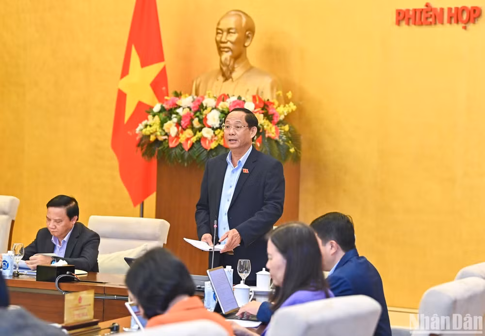 Phó Chủ tịch Quốc hội Trần Quang Phương phát biểu kết luận nội dung thảo luận. (Ảnh: DUY LINH)