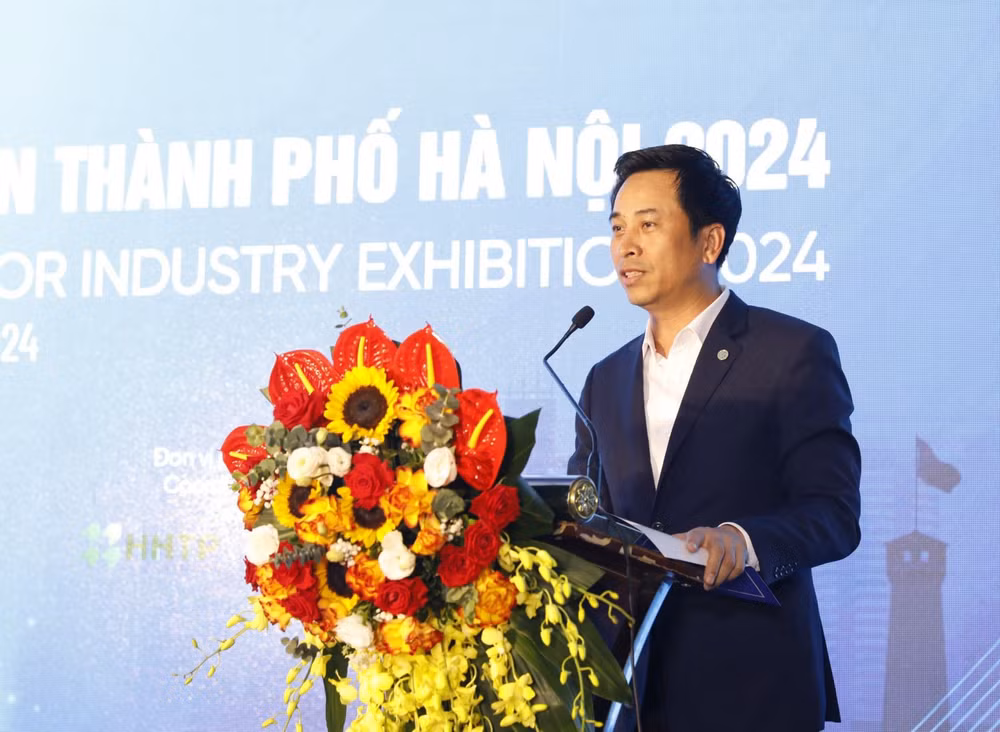 Ông Nguyễn Ánh Dương, Giám đốc Trung tâm Xúc tiến Đầu tư, Thương mại, Du lịch thành phố Hà Nội, phát biểu khai mạc triển lãm.