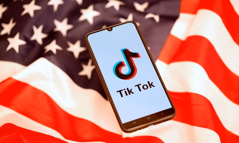 TikTok chịu áp lực rất lớn từ các nhà lập pháp và quan chức chính phủ Mỹ trong thời gian qua. (Ảnh minh họa: Reuters)