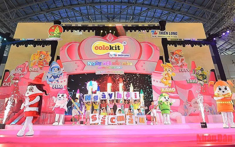 Không khí tươi vui tại Lễ phát động Ngày hội và Cuộc thi vẽ tranh “Thiếu nhi Việt Nam – Mừng Đại hội Đoàn”.