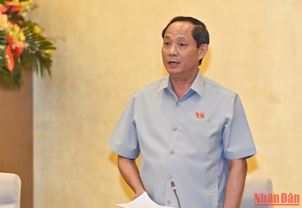 Phó Chủ tịch Quốc hội Trần Quang Phương phát biểu kết luận nội dung thảo luận tại phiên họp. (Ảnh: DUY LINH)