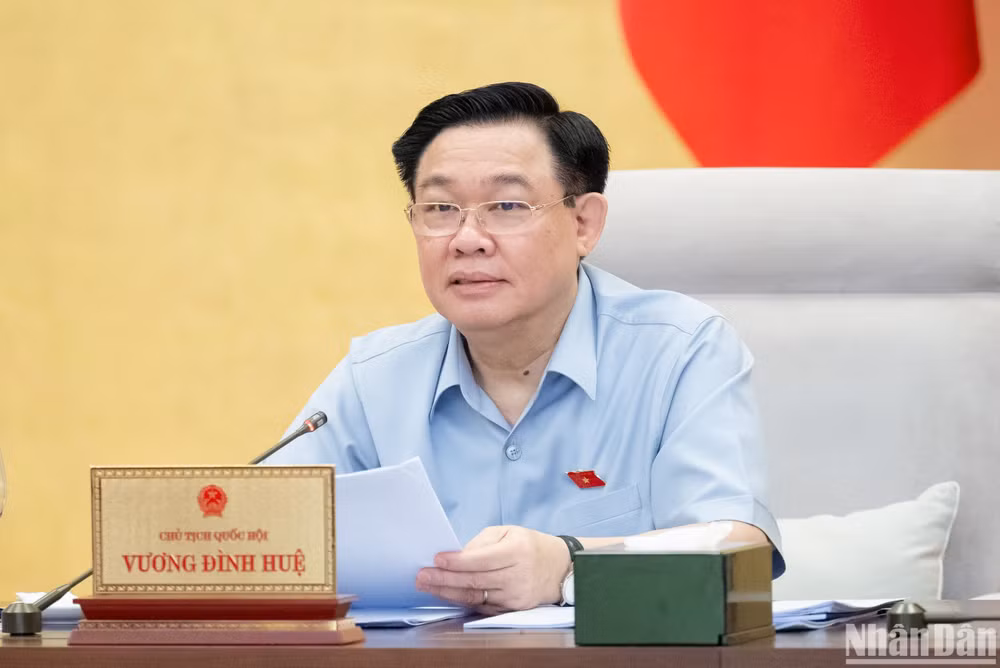 Chủ tịch Quốc hội Vương Đình Huệ phát biểu ý kiến tại phiên họp. (Ảnh: DUY LINH)