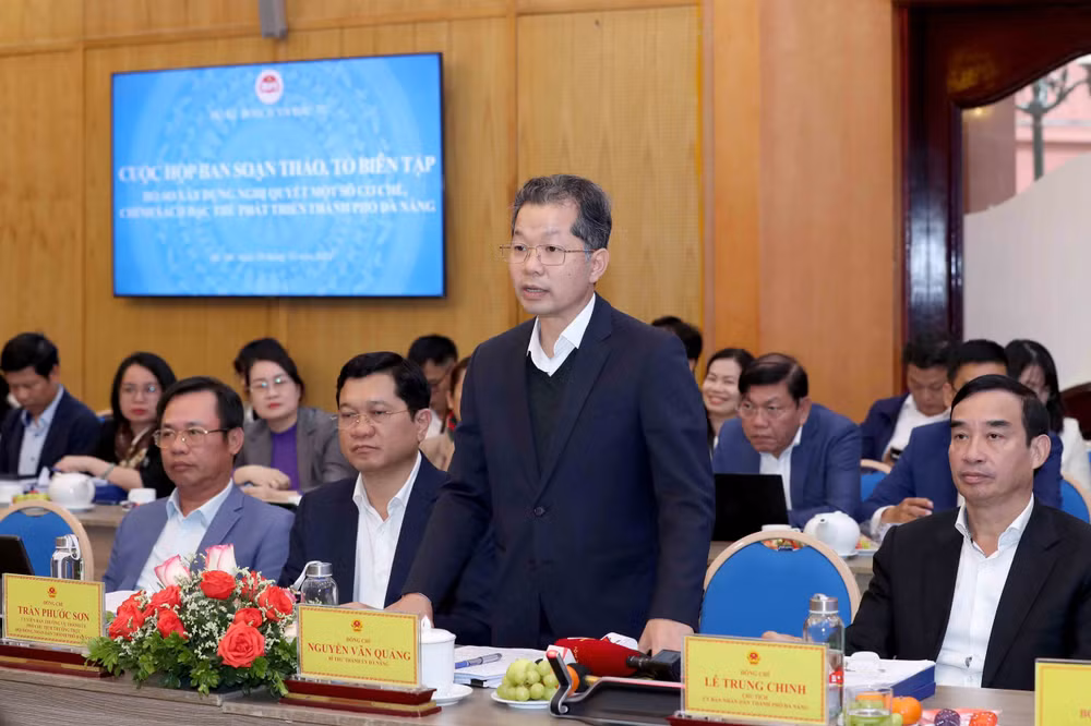 Bí thư Thành ủy Đà Nẵng Nguyễn Văn Quảng phát biểu ý kiến.