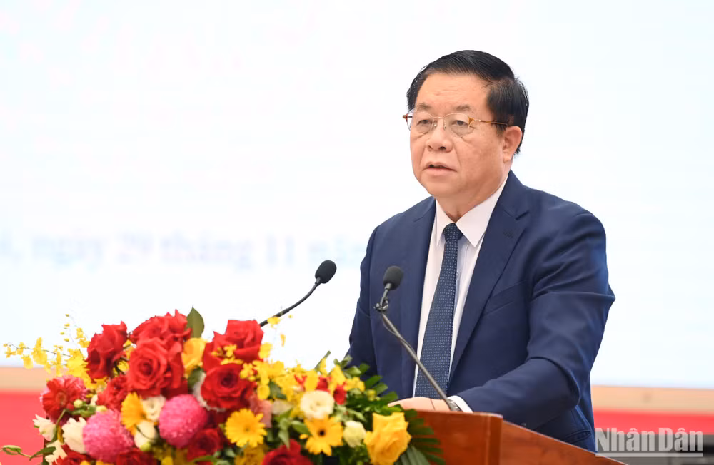 Đồng chí Nguyễn Trọng Nghĩa, Bí thư Trung ương Đảng, Trưởng Ban Tuyên giáo Trung ương phát biểu khai mạc hội thảo. (Ảnh: THÀNH ĐẠT)