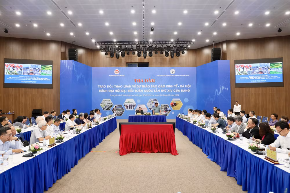 Quang cảnh tọa đàm.