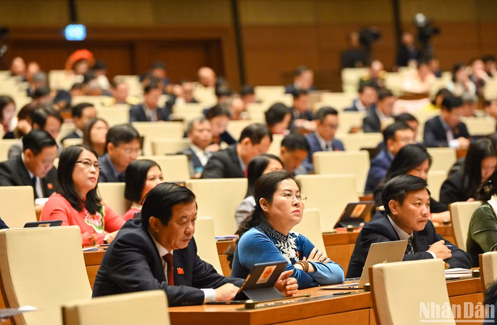 Các đại biểu Quốc hội dự phiên khai mạc Kỳ họp bất thường lần thứ 2, Quốc hội khóa XV sáng 5/1. (Ảnh: DUY LINH) Các đại biểu Quốc hội dự phiên khai mạc Kỳ họp bất thường lần thứ 2, Quốc hội khóa XV sáng 5/1. (Ảnh: DUY LINH)