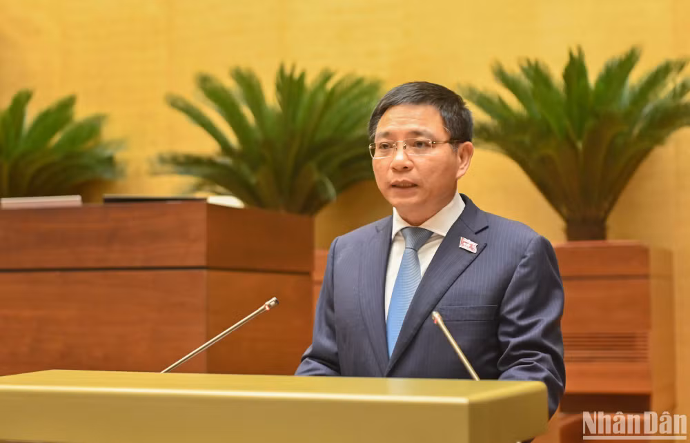 Bộ trưởng Tài chính Nguyễn Văn Thắng phát biểu. (Ảnh: BÙI GIANG)