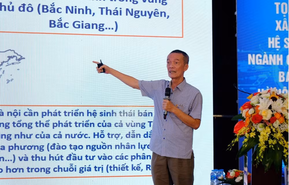 TS Nguyễn Nhật Quang chia sẻ tại tọa đàm.